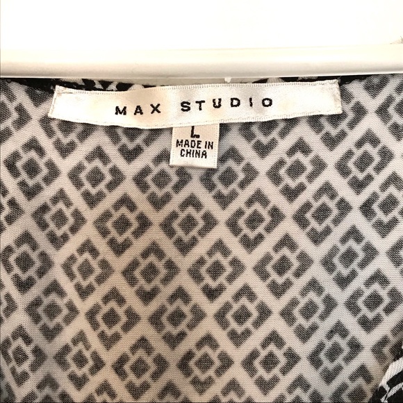 Max Studio empire waist printed tank top large - Picture 5 of 8